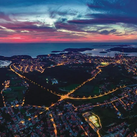 Lovely In With Sauna Vakantiehuis Pula