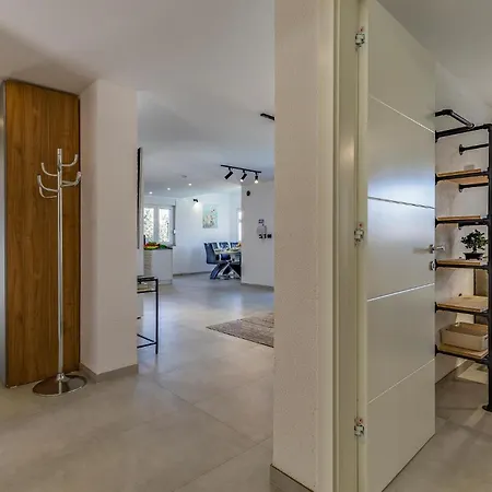 Lovely In With Sauna