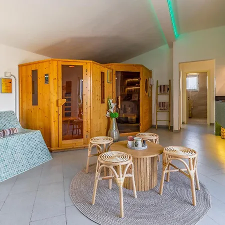 Lovely In With Sauna * Pula