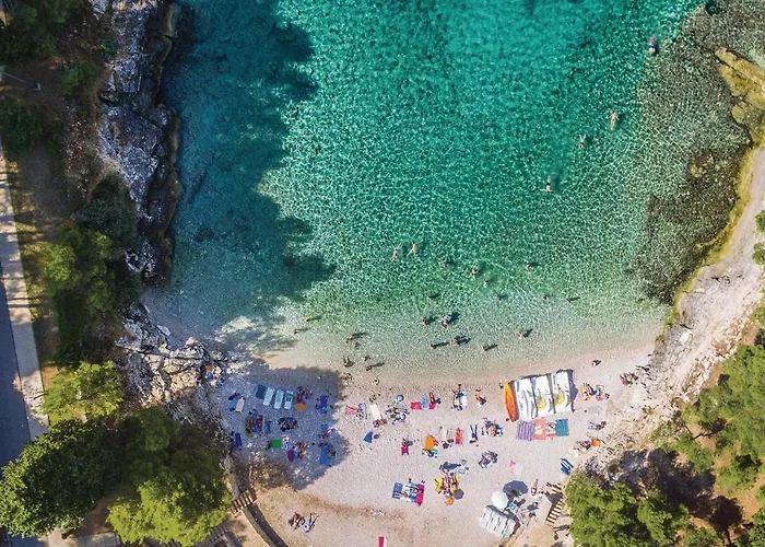 Будинок відпочинку Lovely In With Sauna Пула