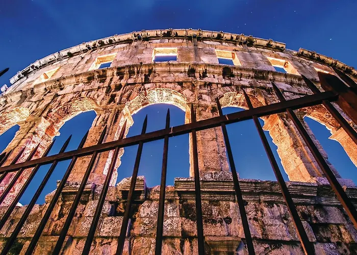 Будинок відпочинку Lovely In With Sauna *