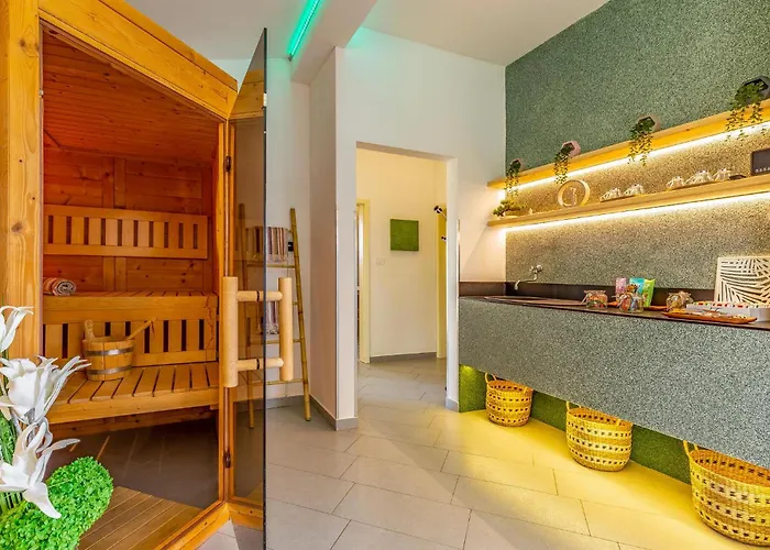 Lovely In With Sauna Будинок відпочинку Пула