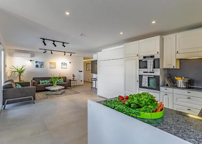 Lovely In With Sauna * Пула