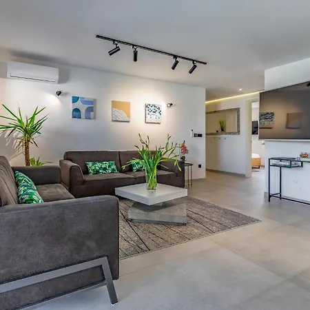 Lovely In With Sauna *