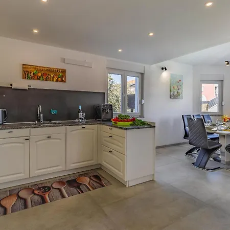 Lovely In With Sauna بيت للعطل *