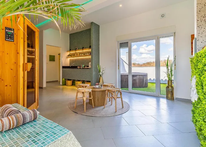 Lovely In With Sauna Σπίτι διακοπών *