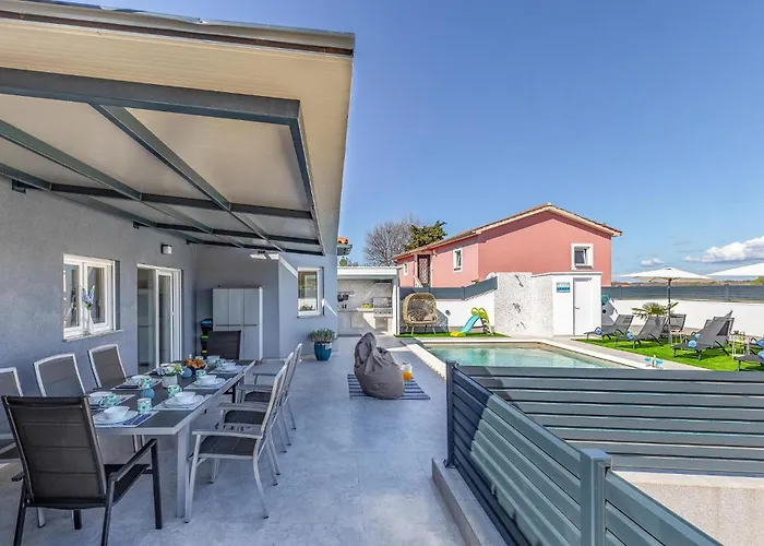 Σπίτι διακοπών Lovely In With Sauna