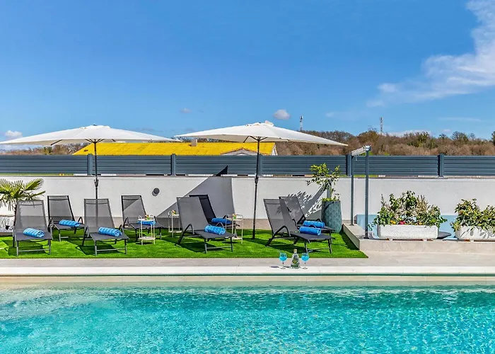 Lovely In With Sauna * Πούλα