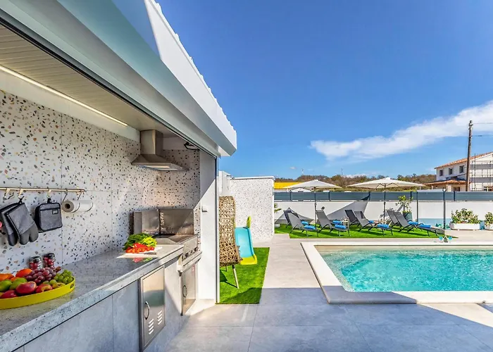 Σπίτι διακοπών Lovely In With Sauna Πούλα