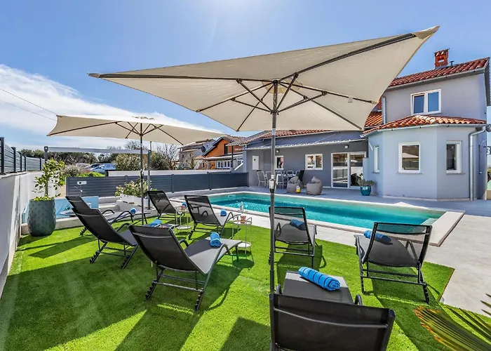 펜션 Lovely In With Sauna