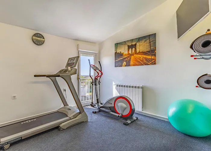 Σπίτι διακοπών Lovely In With Sauna